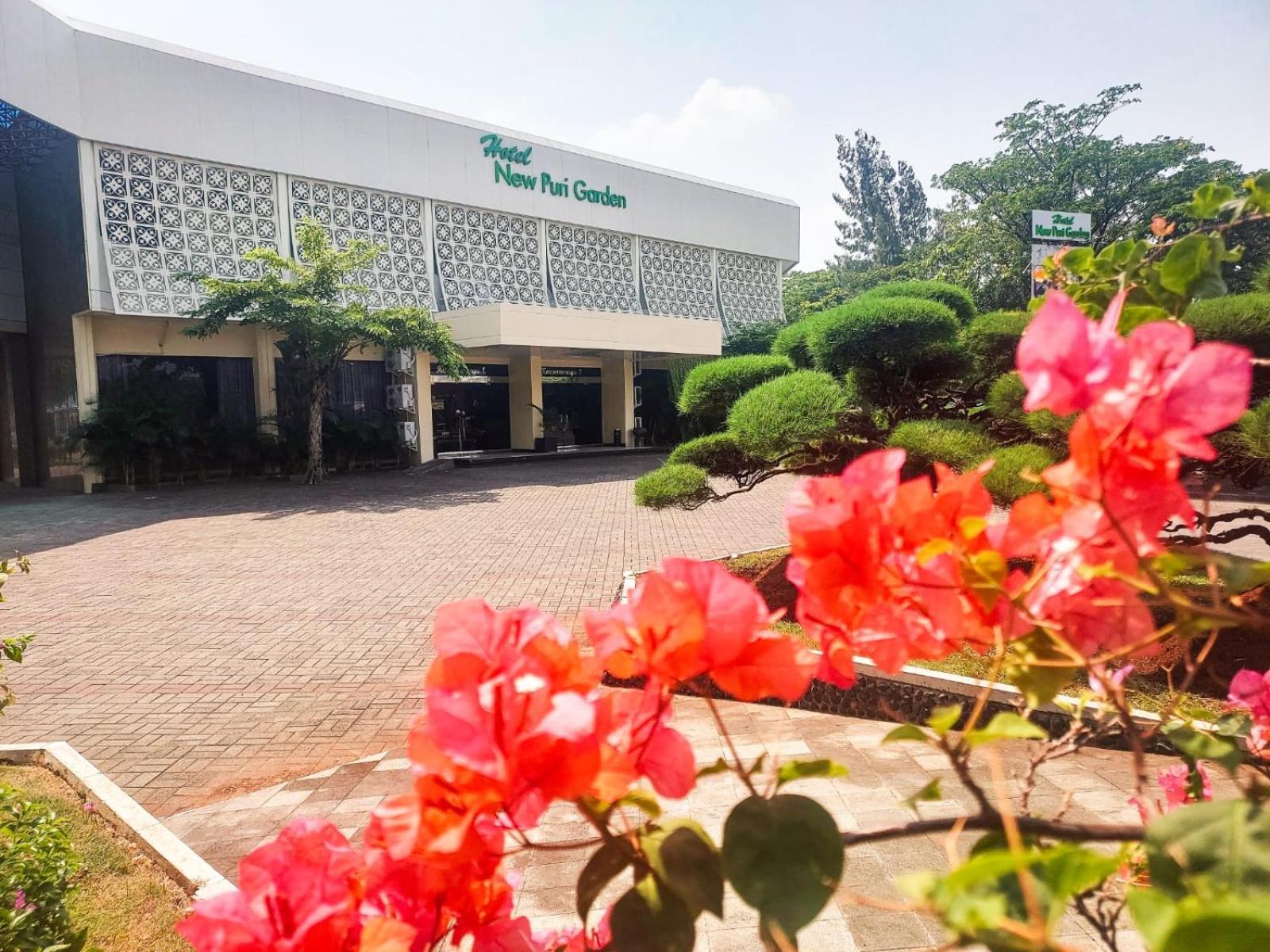 Hotel Puri Garden Air Port Semarang Bagian luar foto